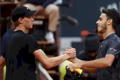 Francisco Cerúndolo se enfrenta a Jannik Sinner